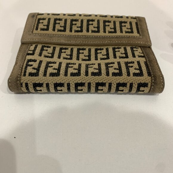 Fendi Tan and Black Women's Wallet. Free Shipping - Picture 3 of 12